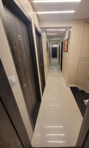 Others 5, Hotel Heritage, Mumbai Suburban