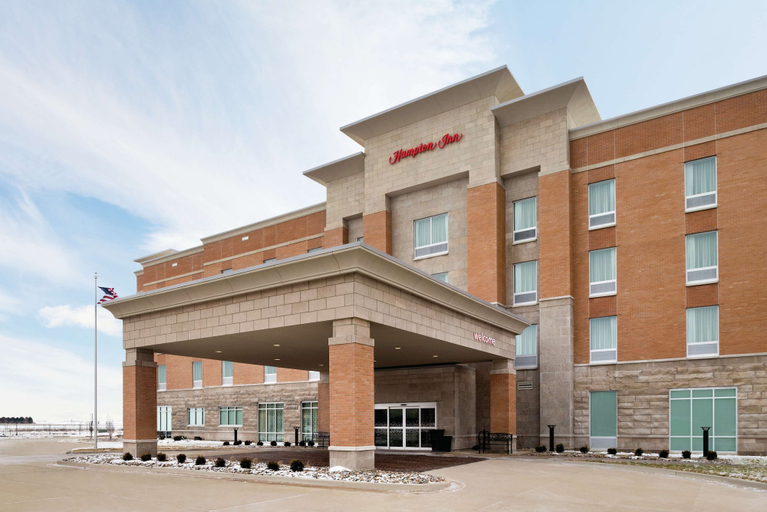 Exterior & Views 1, Hampton Inn Champaign Southwest, Champaign