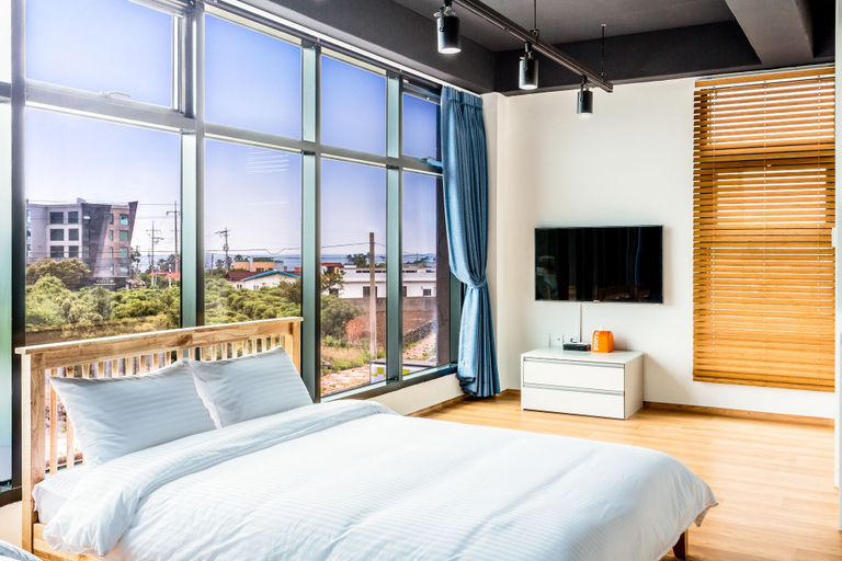 Bedroom 3, Amantov Pension, Seogwipo