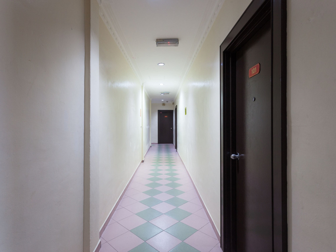 Others 4, Hotel O T P Hotel, Manjung