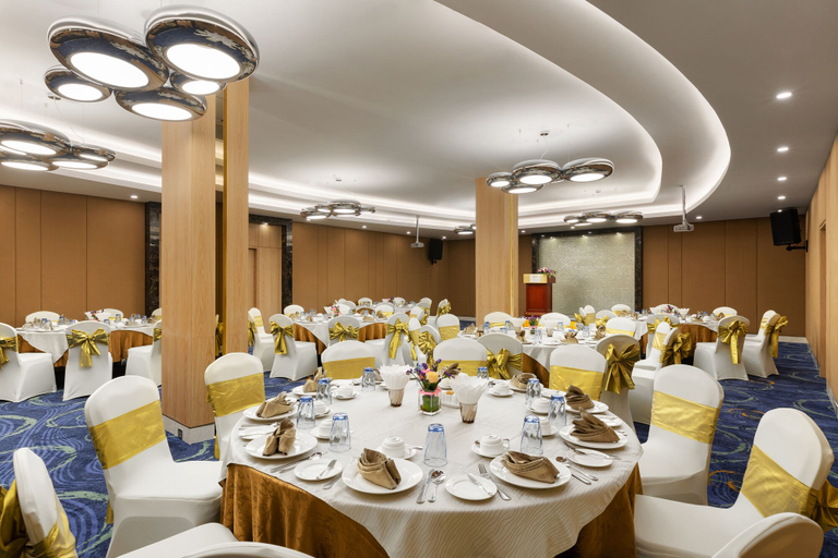 Food & Drinks 5, Grand Palace Hotel, Yangon