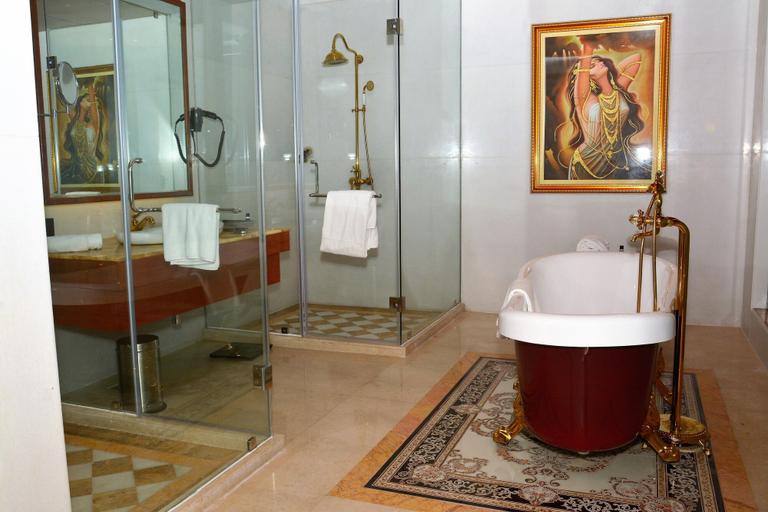 Bathroom 4, Indana Palace Jaipur, Jaipur