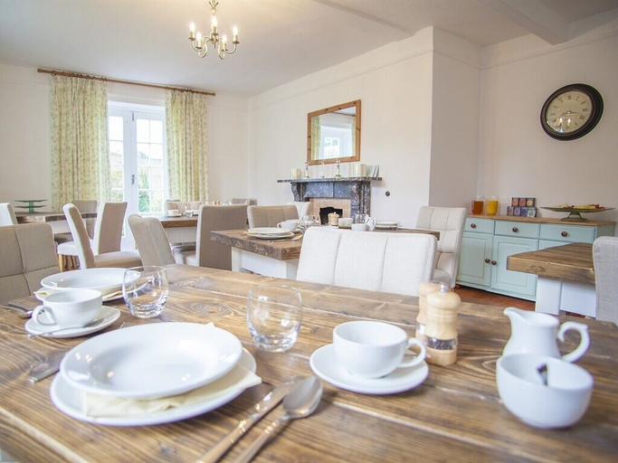 Food & Drinks, Instow Barton, Devon
