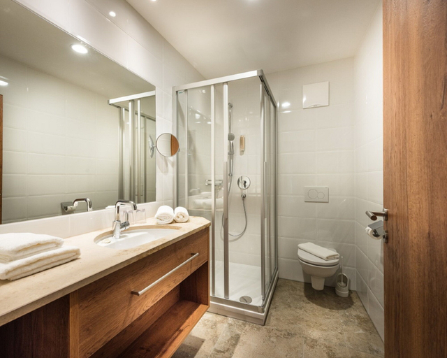 Bathroom 5, Hotel Eden Rock, Sankt Johann im Pongau
