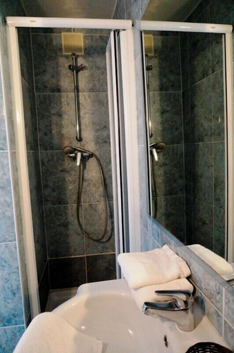 Bedroom 26