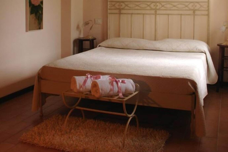 Bedroom 2, Al Crepuscolo Agriturismo, Macerata