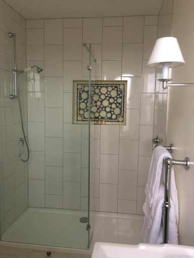 Bathroom 3, The Eagle House Hotel, Cornwall