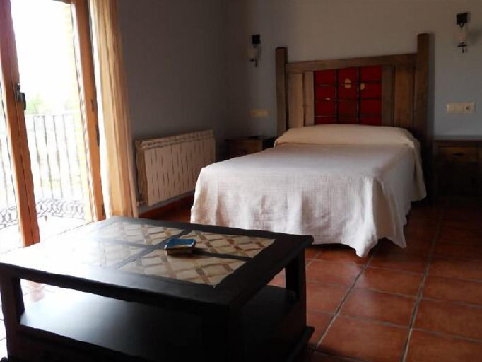 Bedroom 3, Los Reales, León