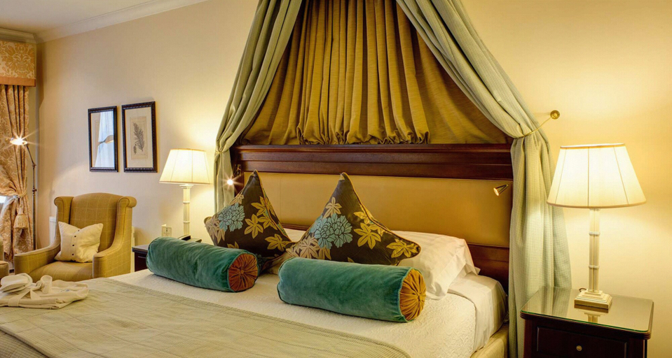 Bedroom 3, The Keadeen Hotel