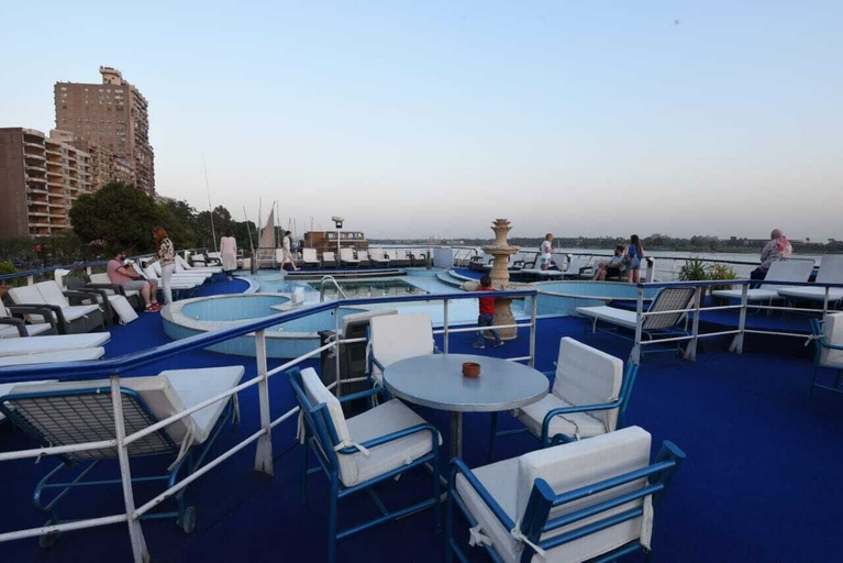 Food & Drinks 5, Diamond ship Hotel, Al-Ma'adi