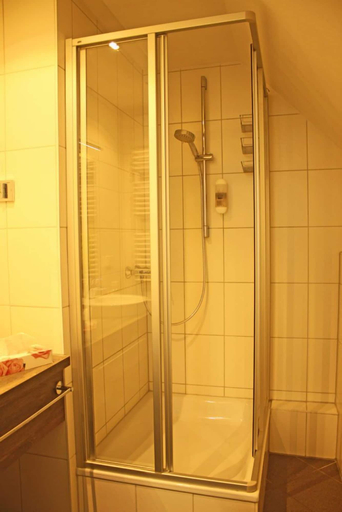 Bathroom 2, Komfort Apartments am Marktplatz, Saarpfalz-Kreis