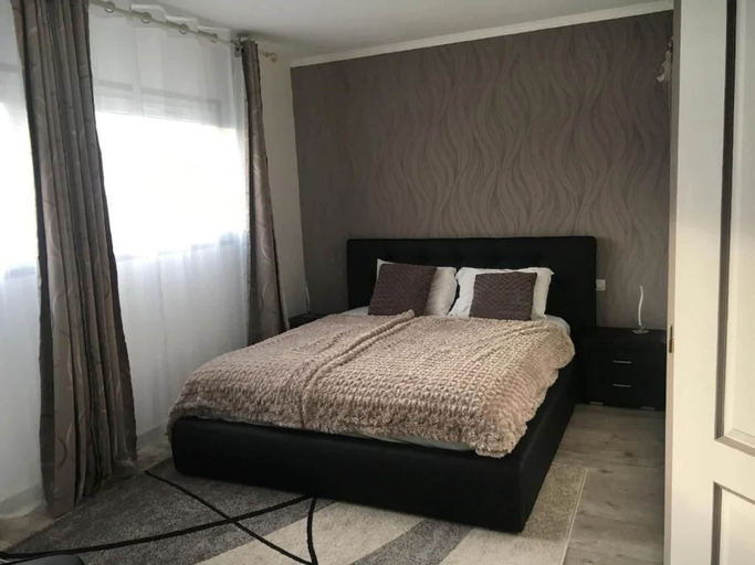 Bedroom 5, Hotel Mervil Airport, Nord