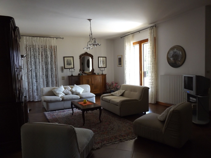 Bedroom 2, Villa Bardino, Verona