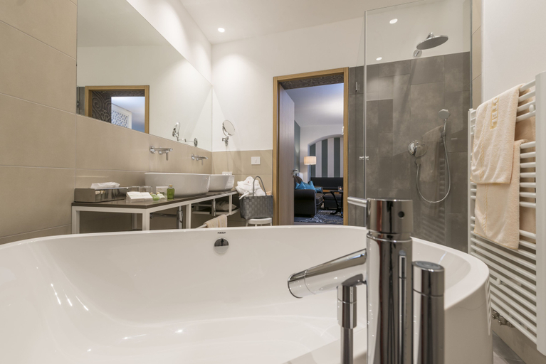Bathroom 5, Post Hotel - Adults Only, Bolzano