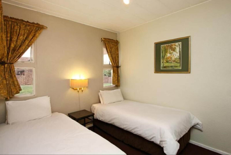 Bedroom 2, Vetho 2 Apartments OR Tambo Airport, Ekurhuleni