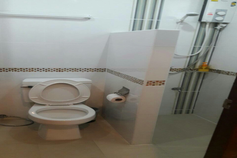 Bathroom 5, V Place Residence, Muang Songkhla