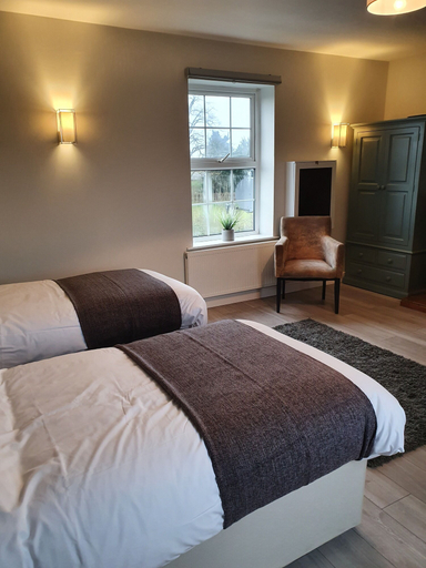 Bedroom 2, The Fordham Inn, Bedfordshire
