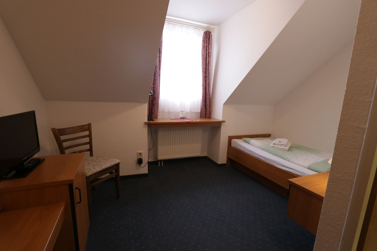 Bedroom 4, Hotel Riedel, Görlitz
