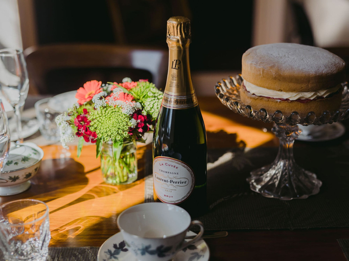 Food & Drinks 5, Casa Nova House, Waitaki