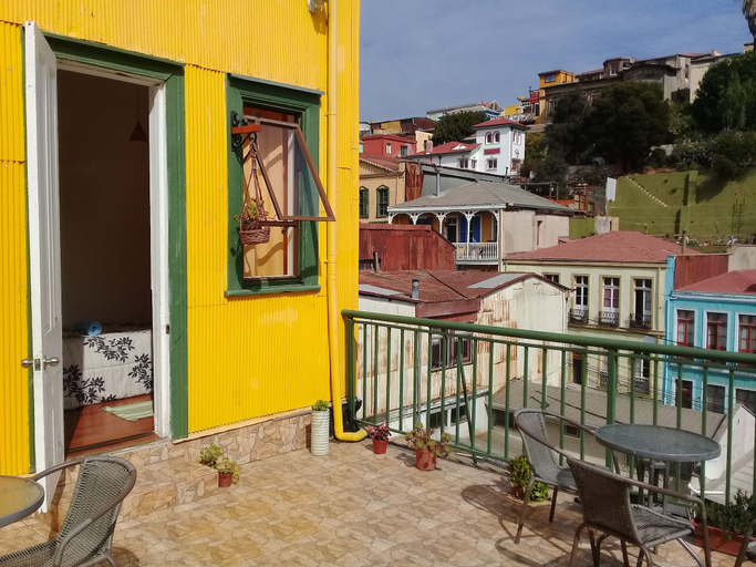 Exterior & Views 2, La Galería, Valparaíso