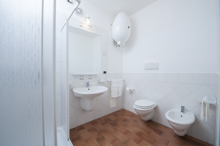 Bathroom 3, S'Incantu Resort, Cagliari