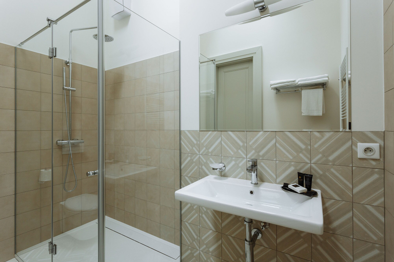 Bathroom 4, High Heaven Residence, Praha 1