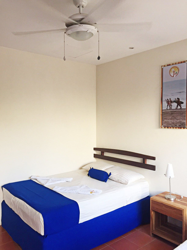 Bedroom 2, Hotel Yalta's Inn, Tola