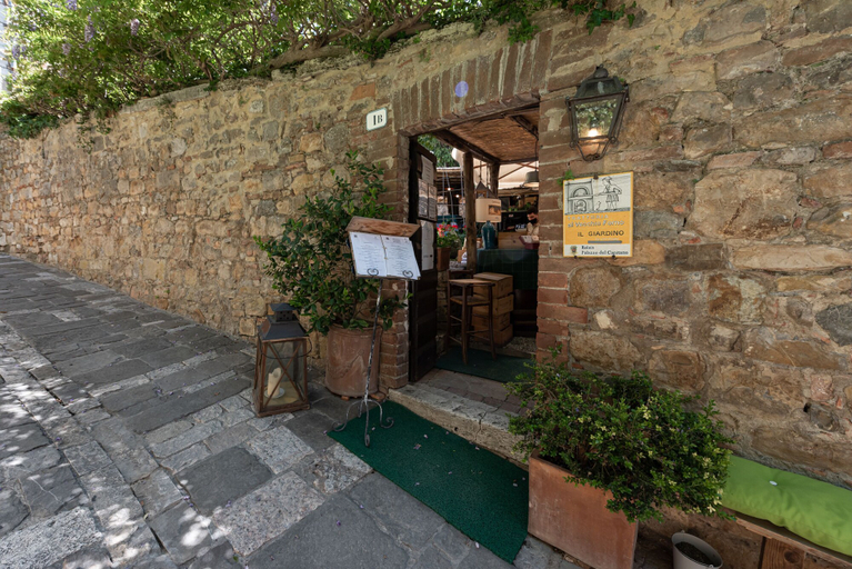 Exterior & Views 2, Borgo San Quirico d'Orcia B&B - Capitano Collection - Albergo diffuso, Siena