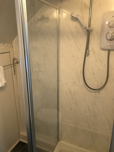 Bathroom 3, Isallt Guest House, Gwynedd