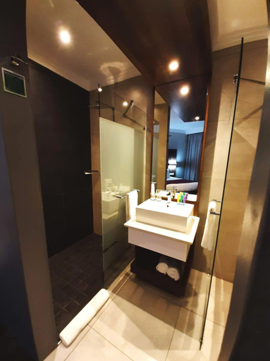 Bathroom 4, Palm Swift Luxury Accommodation, Bojanala