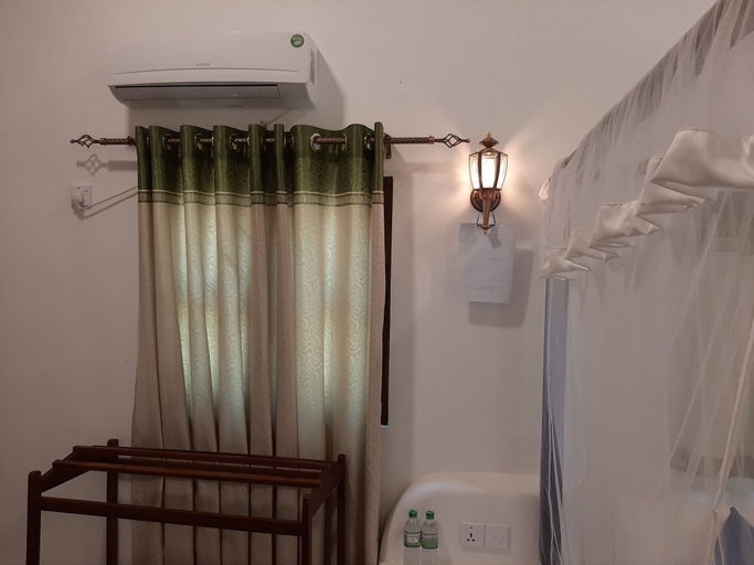 Bedroom 3, Silver Shine Beach Resort, Kalpitiya