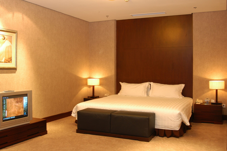 Bedroom 3, Elegance Hotel Tianjin, Tianjin