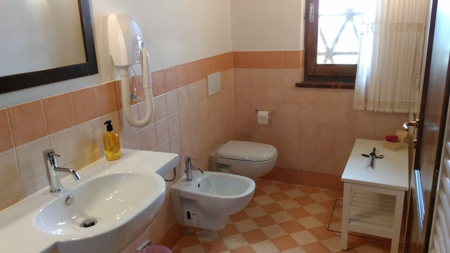 Bathroom 3, Capanna 1826, Siena