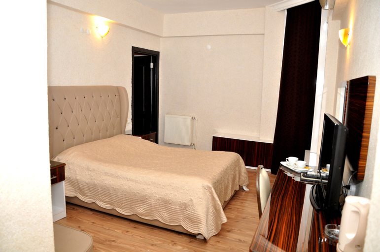 Bedroom 2, Grand Cinar Hotel, Merkez