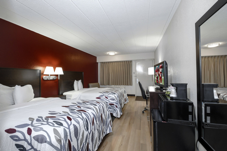 Bedroom 3, Red Roof Inn Bloomington - Normal/ University, McLean