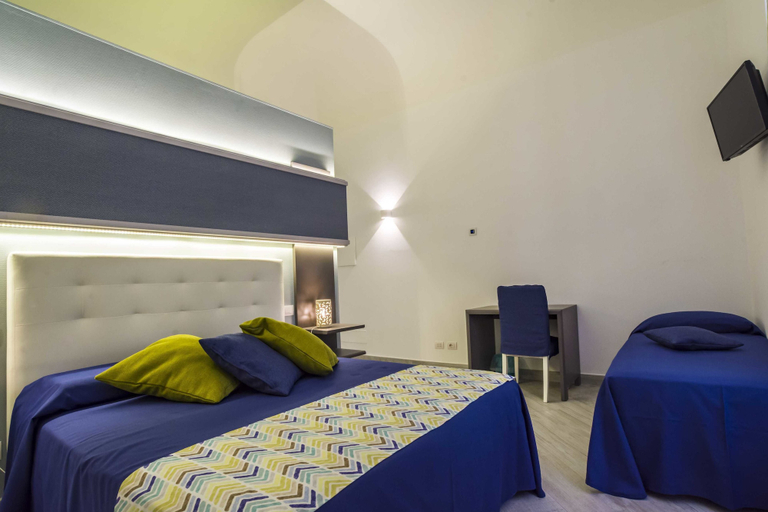 Bedroom 3, Porto di mare b&b, Bari