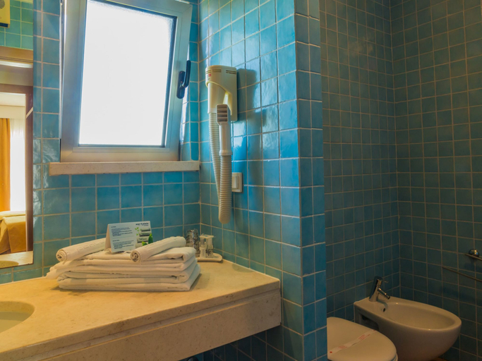 Bathroom 5, Pontalaia Apartamentos Turisticos, Vila do Bispo