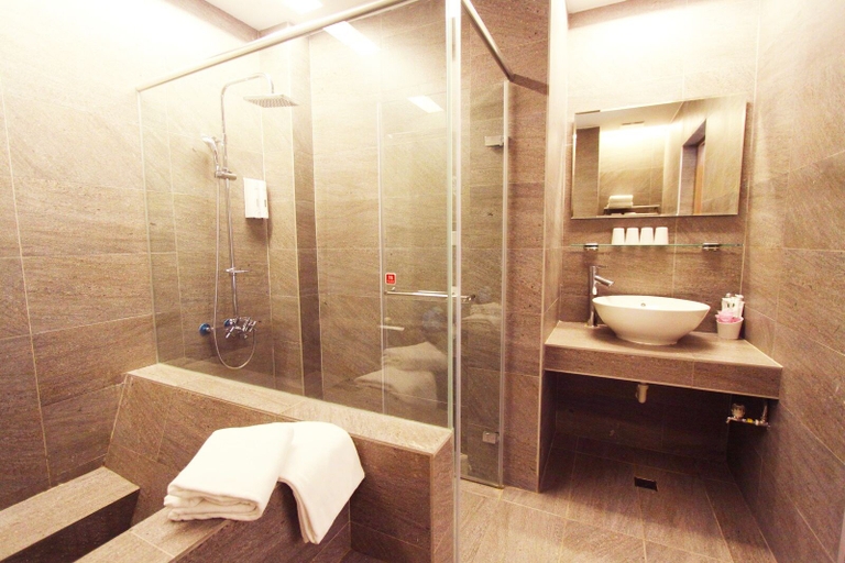 Bathroom 3, Yun Shue Tang, Hualien
