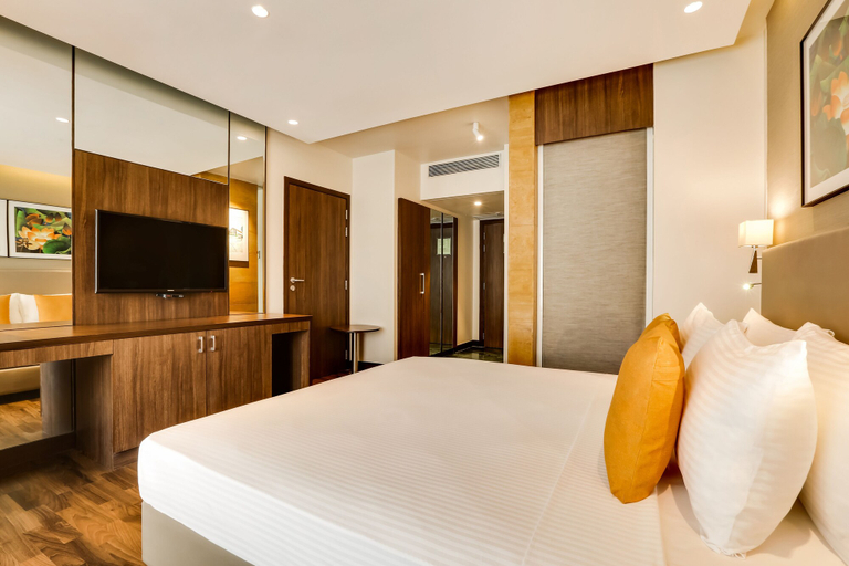 Bedroom 2, Lemon Tree Hotel Viman Nagar Pune, Pune