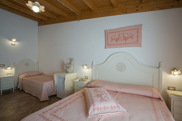 Bedroom 3, Hotel Barbagia, Nuoro