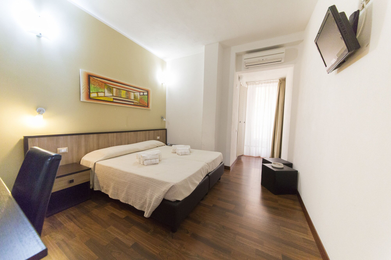 Bedroom 3, Lewisrooms Domo, Cagliari
