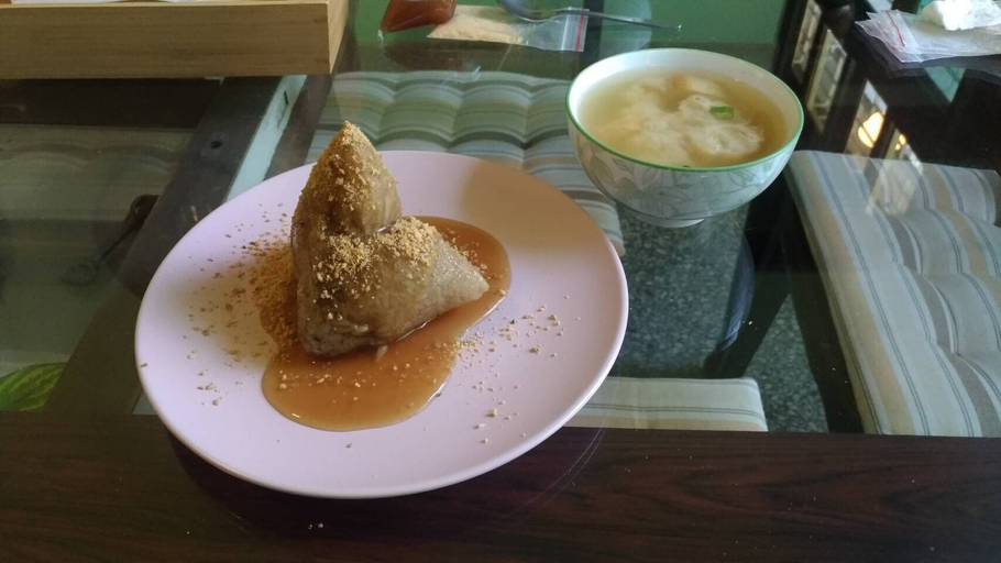 Food & Drinks, Rolling Inn, Tainan