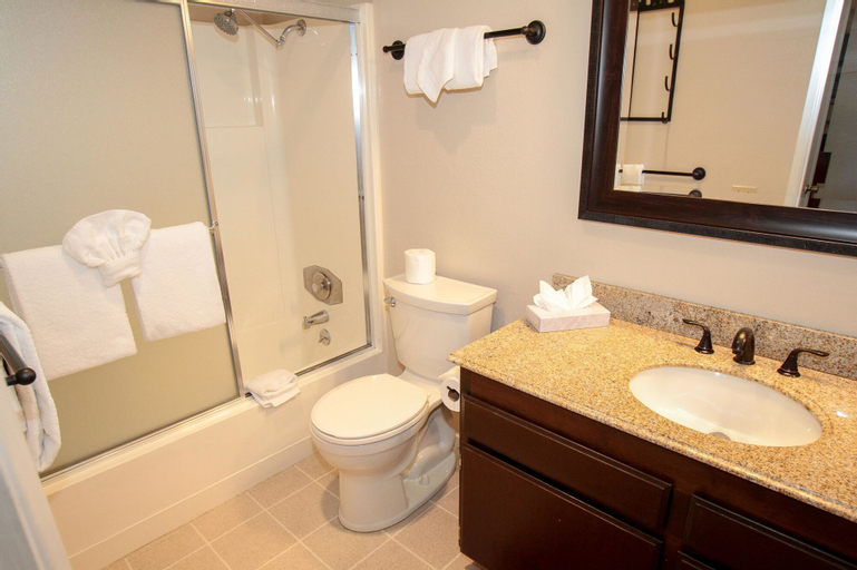 Bedroom 5, Mammoth Ski & Racquet Club, Mono