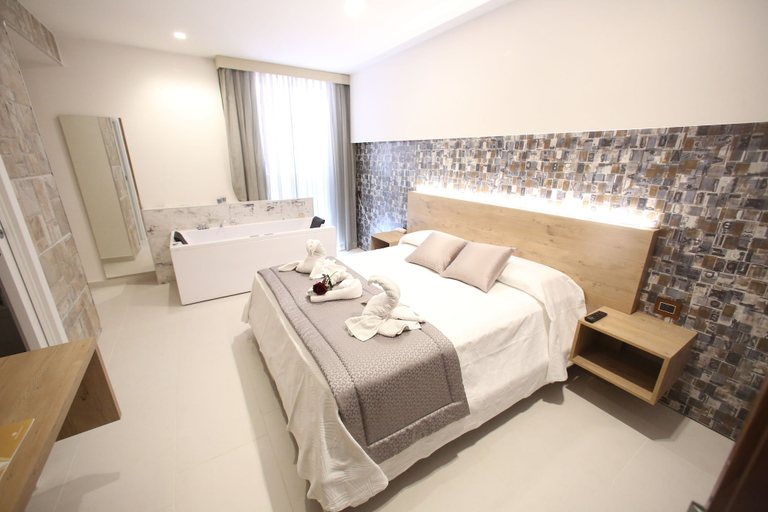 Bedroom 3, Relais Piazza del Plebiscito, Napoli