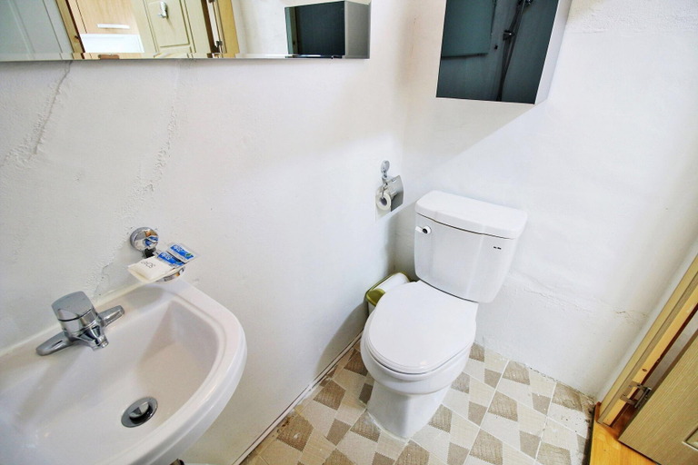 Bathroom, Dodam Guest House, Haeundae