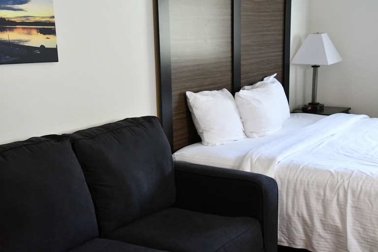 Bedroom 4, Menominee River Extended Stay Hotel, Marinette