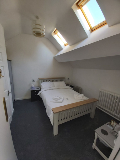 Bedroom 2, Isallt Guest House, Gwynedd