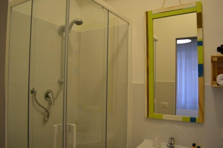 Bathroom 2, Myricae Affittacamere, Matera