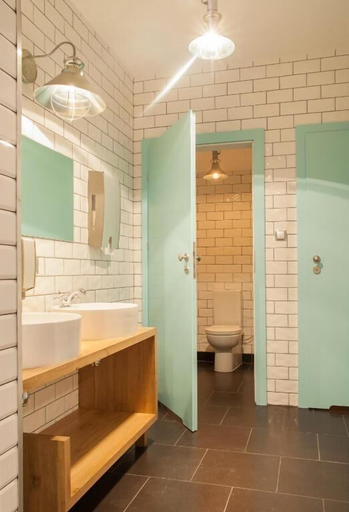 Bathroom 3, Hotel Montis, Opole Lubelskie