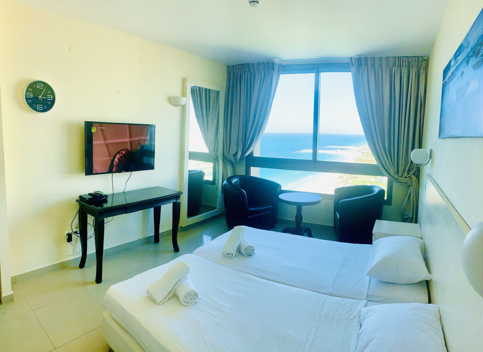 Bedroom 3, Sea Breeze Apartmens